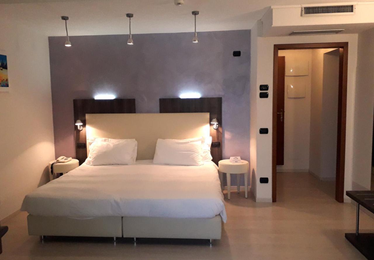 Hotel L'Approdo Pettenasco Εξωτερικό φωτογραφία