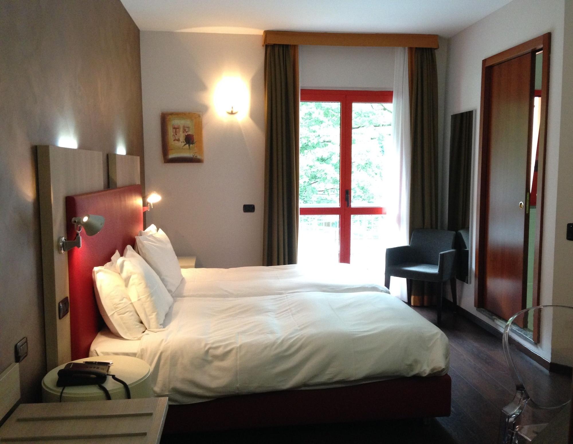 Hotel L'Approdo Pettenasco Εξωτερικό φωτογραφία