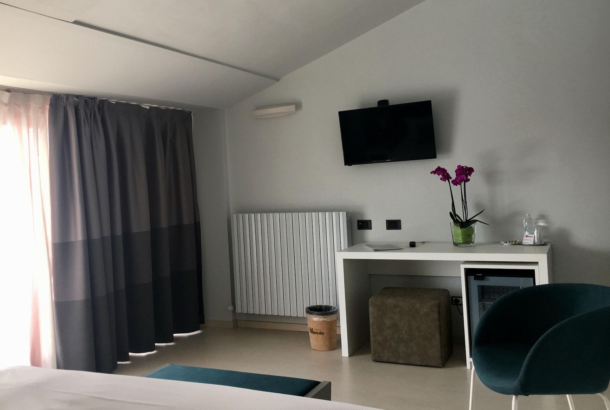 Hotel L'Approdo Pettenasco Εξωτερικό φωτογραφία