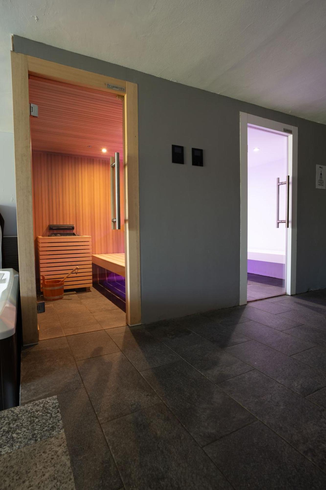 Hotel L'Approdo Pettenasco Εξωτερικό φωτογραφία