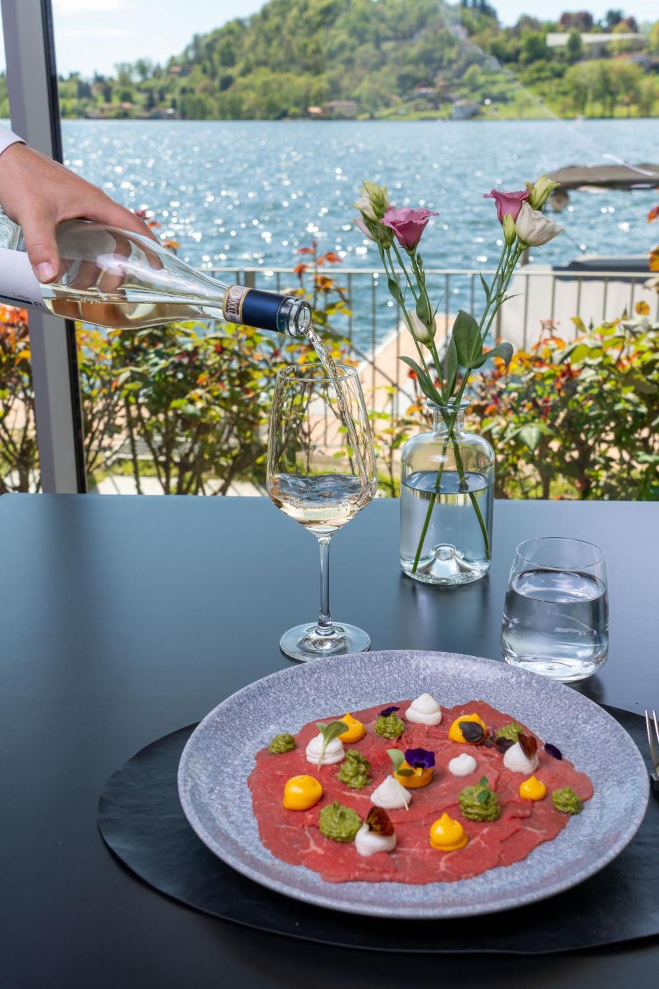 Hotel L'Approdo Pettenasco Εξωτερικό φωτογραφία